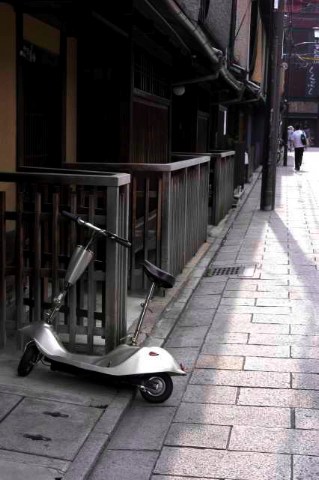 e-SCOOTER 2004/07/06-1